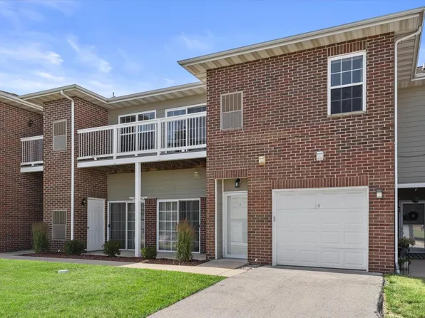 6746 100th PLACE #E, Pleasant Prairie, WI 53158