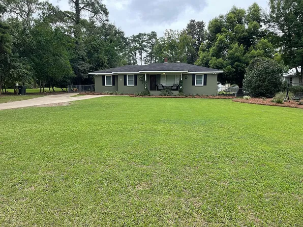 907 Remington Ave, Thomasville, GA 31792