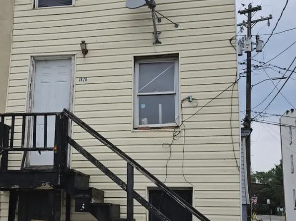 1820 Dover St, Baltimore, MD 21223