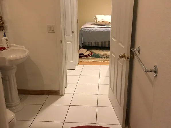 (undisclosed Address), Plantation, FL 33323