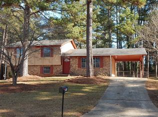 8834 Homewood Dr, Riverdale, GA 30274