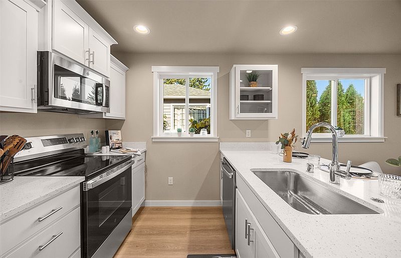 5th image of 6611 Commercial Avenue #1