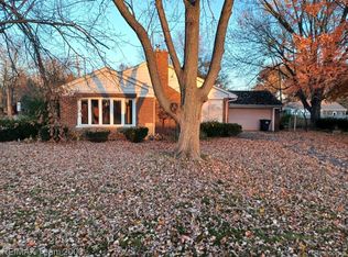 8415 Mortenview Dr, Taylor, MI 48180