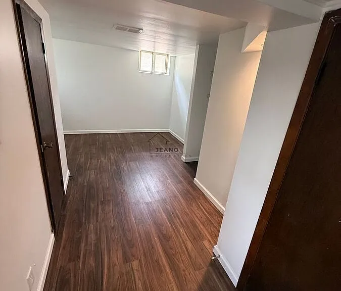1209 N North St #B1 — Photo 2
