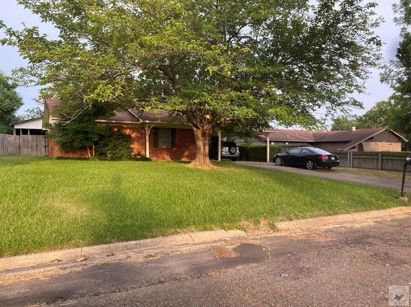 4804 Sunbury Dr, Texarkana, AR 71854