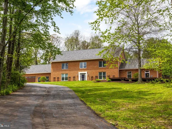 16 Kile Dr, Bloomsburg, PA 17815
