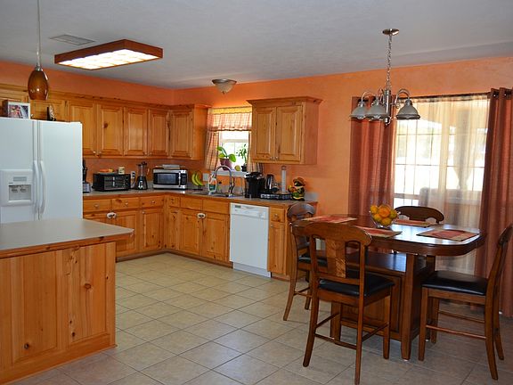 5th image of 1570 Sawnee Dr