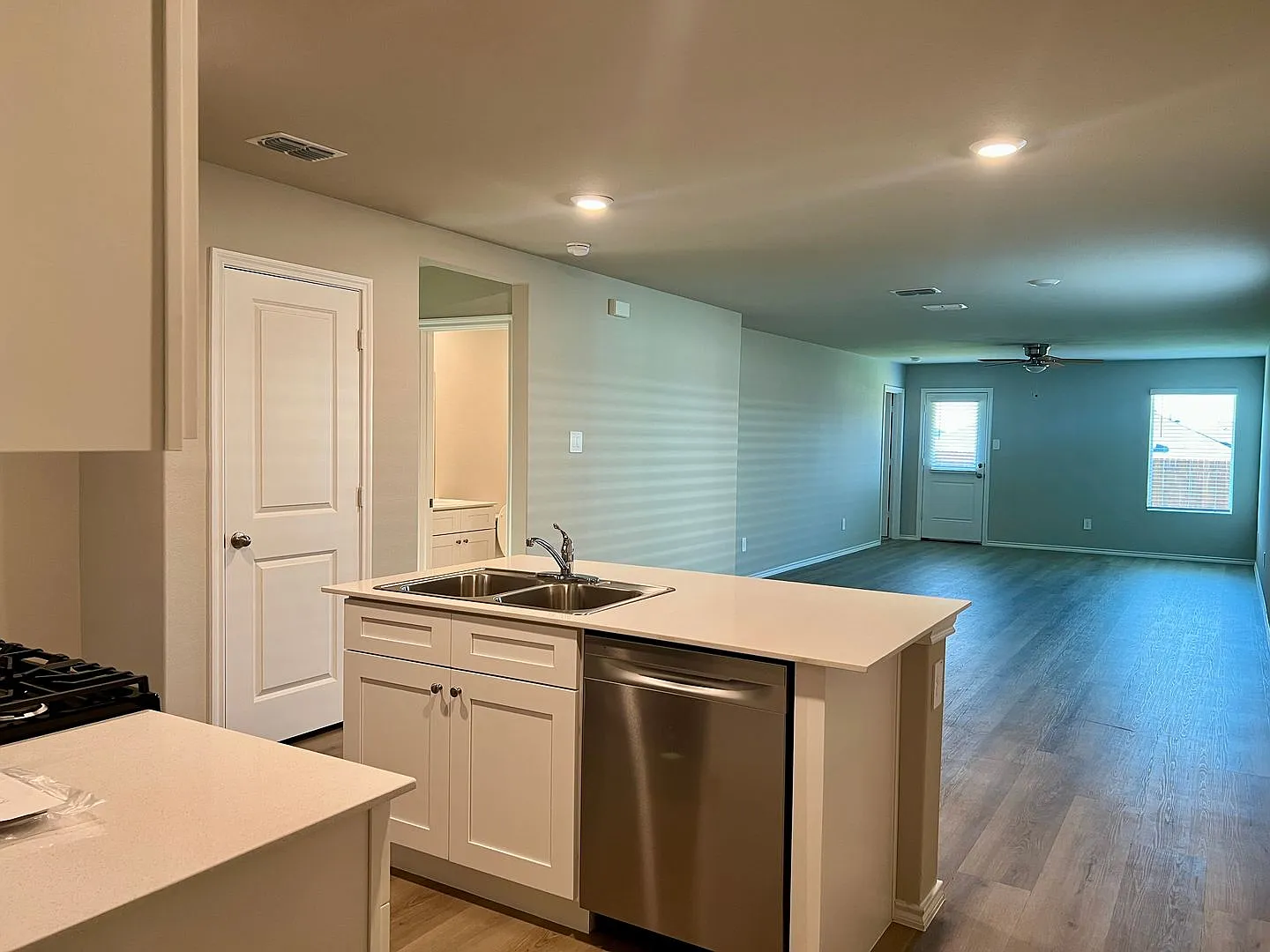 5529 Rollins, Denton for RENT — Photo 4