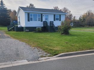 45 Railroad St, Dominion, NS B1G1T2