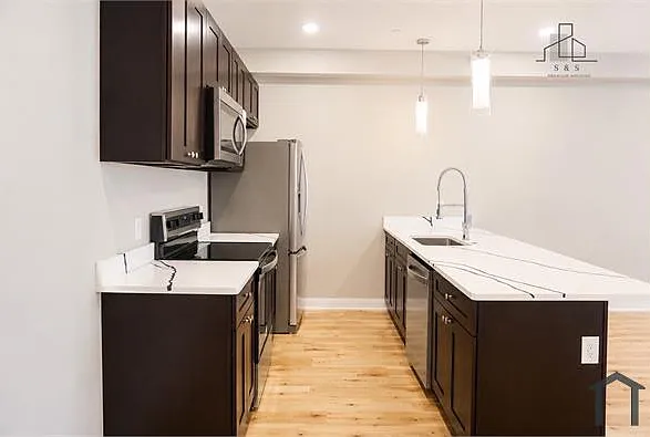 431 N 41st St #2 — Photo 6