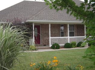 1091 Bond Ct, Marshfield, MO 65706