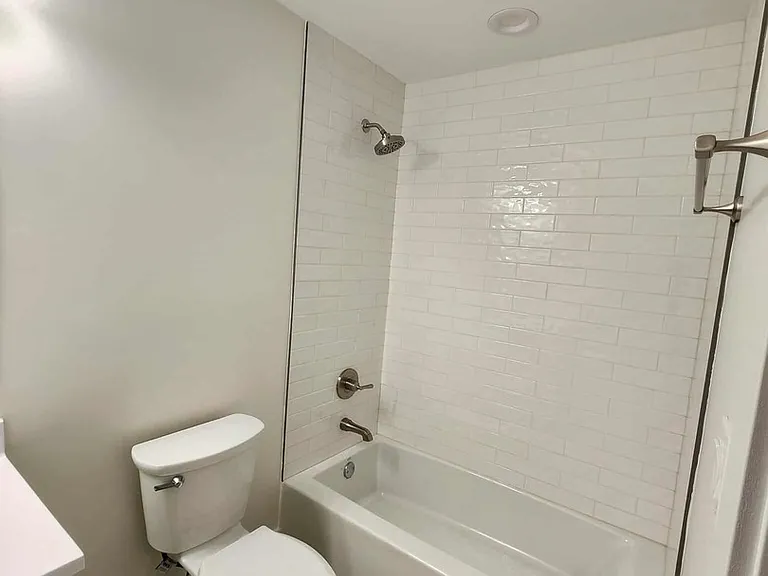 6321 S Eberhart Ave #1 — Photo 20