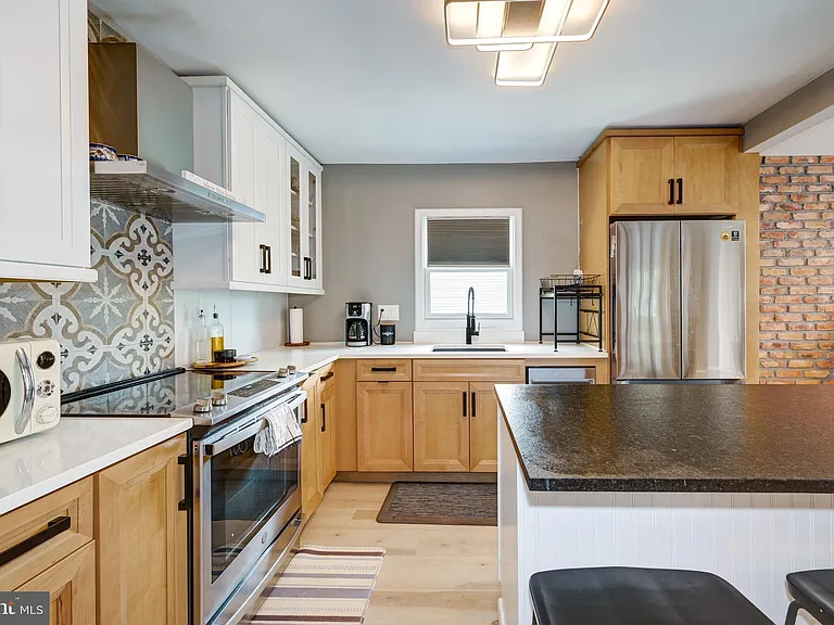 325 Juniper Dr — Photo 21