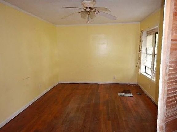 5th image of 134 Hollywood Dr
