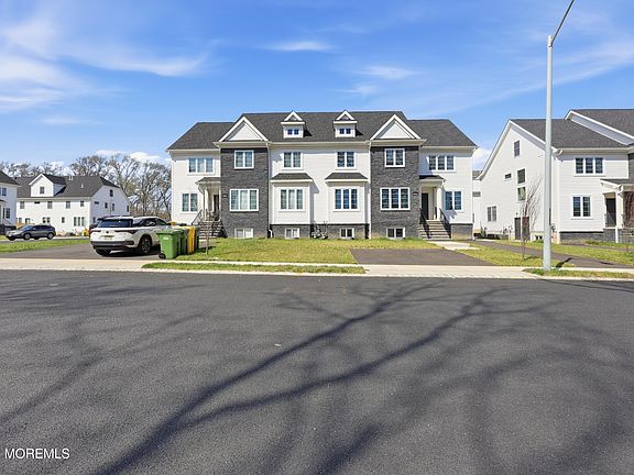 4th image of 193 Colonial Drive
