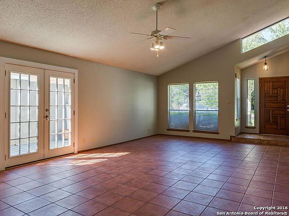 5th image of 15238 Arroyo Moss St