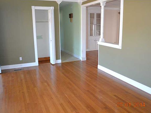 4th image of 10 Lewallen Dr