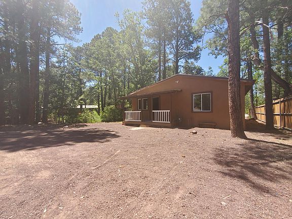 2nd image of 2904 Lazy River Ln