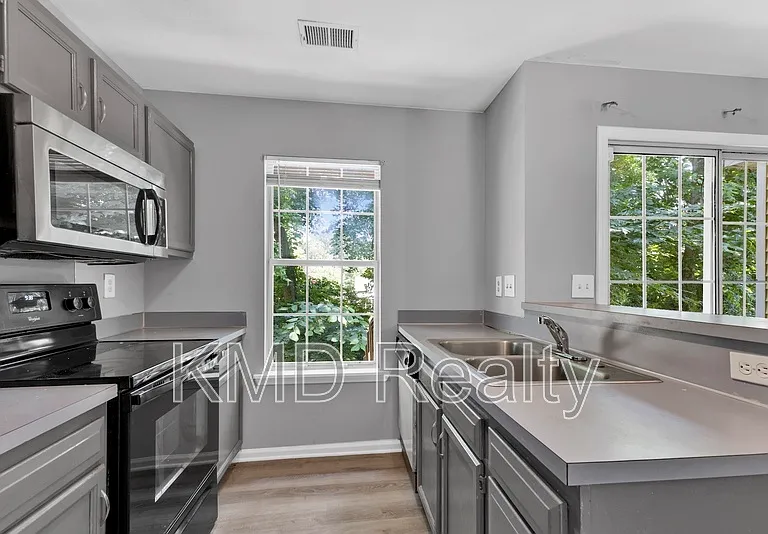 6315 Windsor Gate Ln — Photo 9