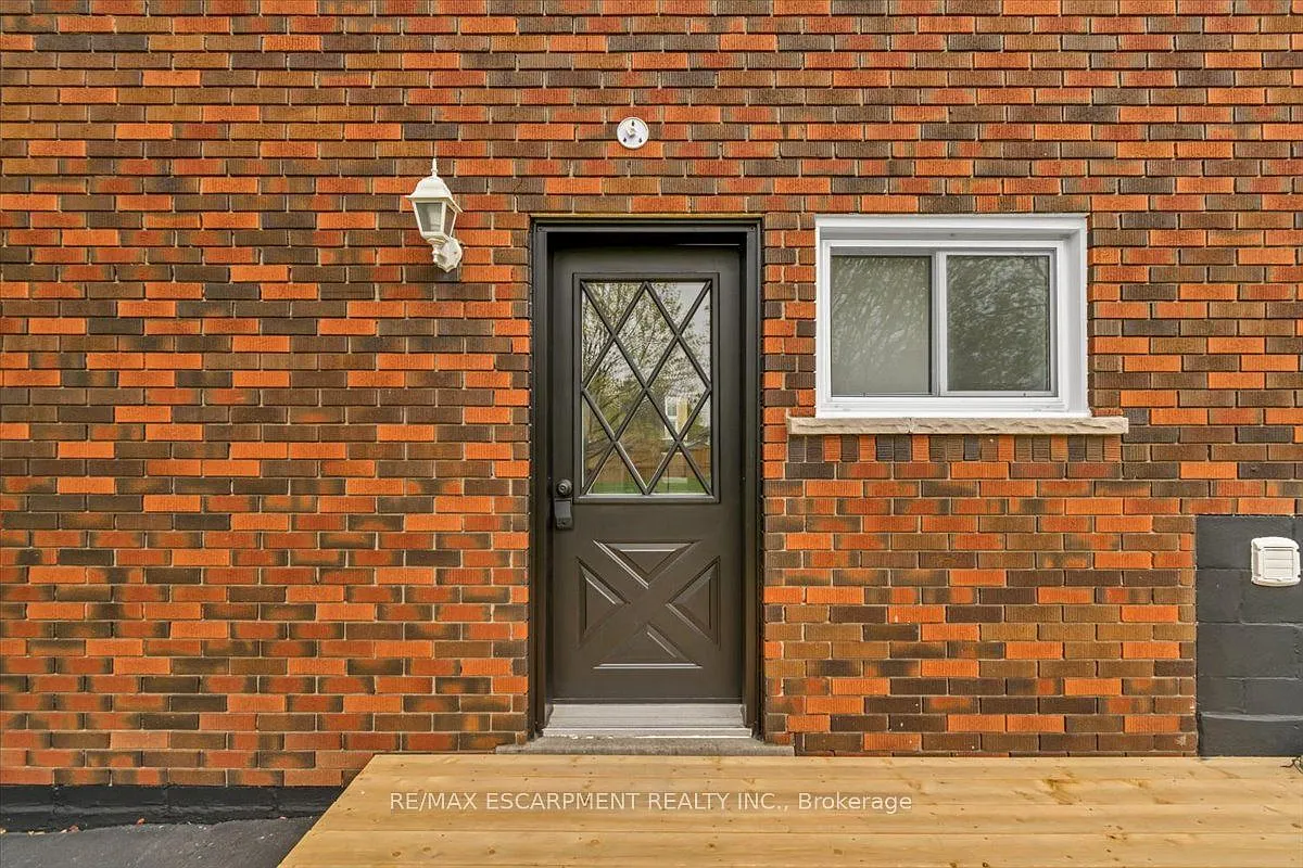 2 bed, $2,200 — Photo 3