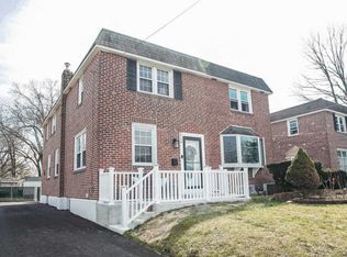 2714 Academy Ave, Holmes, PA 19043
