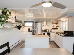 32 Prospect St, North Providence, RI 02904