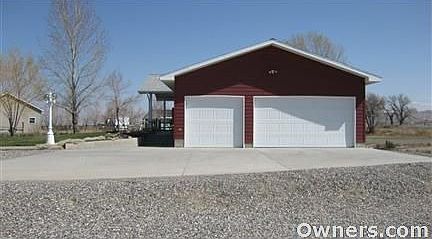 900 sq ft Garage