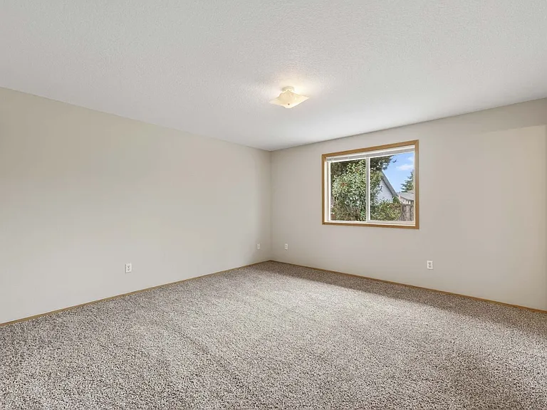 17005 NE 21st St — Photo 19