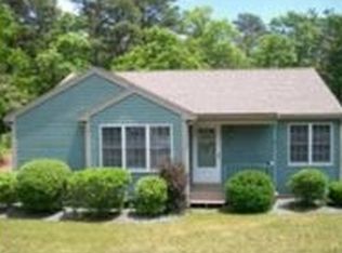 10 Hight Ridge Dr, Bourne, MA 02532