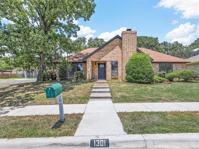 1301 Storm Dr, Bedford, TX, 76022