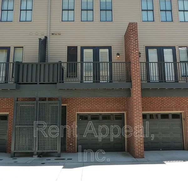 4727 Cypress Cmns — Photo 16