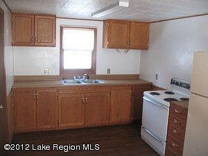 2nd image of 608 Hampden Ave