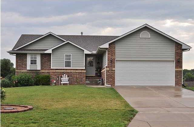 1st image of 1810 E Lakeland Dr