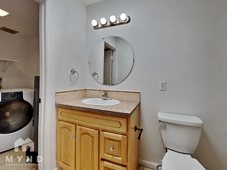 1864 E Kirkland Ln — Photo 17