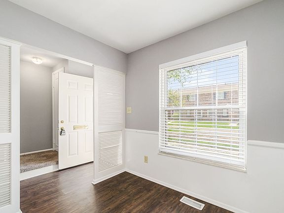 4th image of 4723 Tarryton Ct S