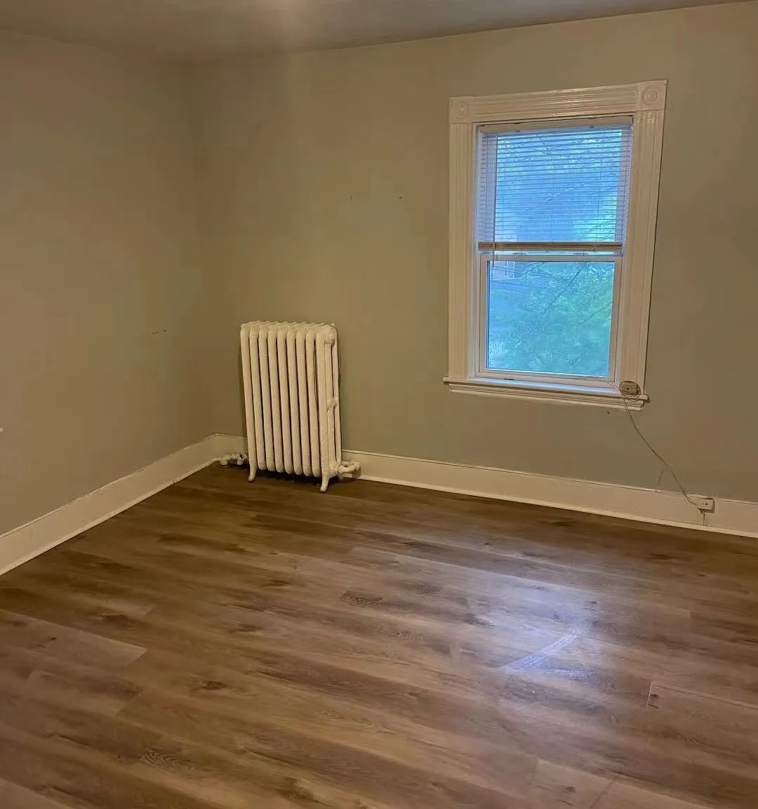 2 bed, 1.0 bath, 1100 sqft, $2,750 — Photo 3