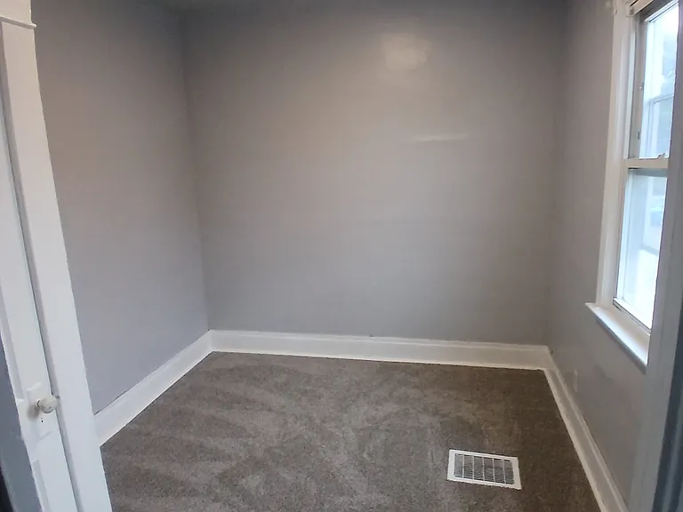 83 Franklin St #3 — Photo 8