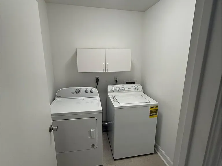 3211 Mesquite Dr — Photo 2