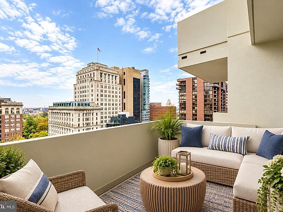 3rd image of 604 S Washington Sq APT 1704