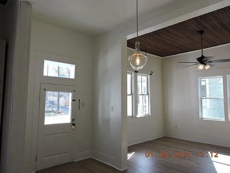 1250 Perkins Rd — Photo 3