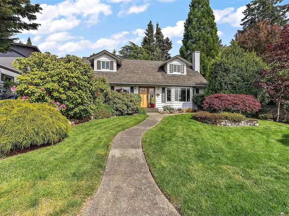 7211 Kimpata Way, Central Saanich, BC V8M 1C1