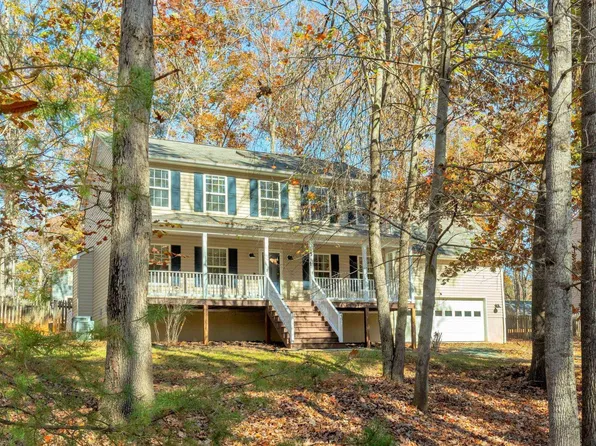 48 Laguna Rd, Palmyra, VA 22963