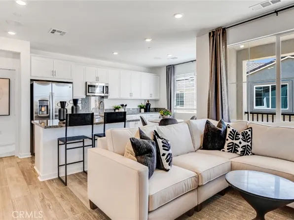 2835 E Amberley Privado, Ontario, CA 91762