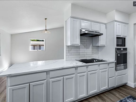 2nd image of 912 Warfield Way