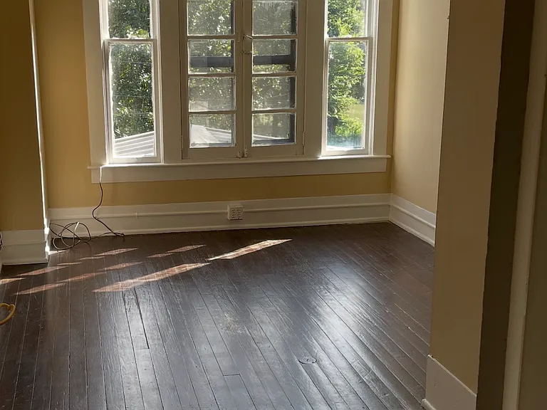 514 Wapping St #D — Photo 2
