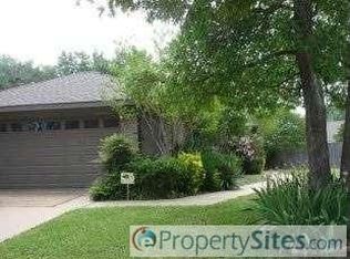 14802 Le Grande Dr, Addison, TX 75001