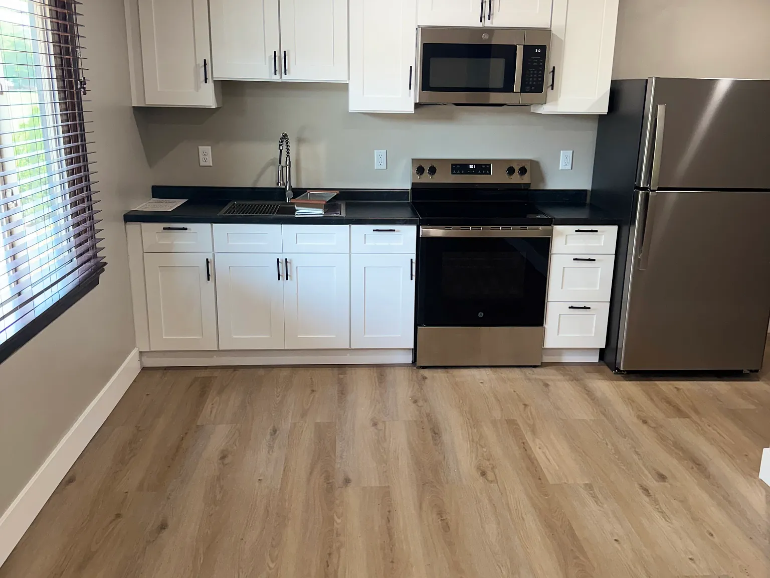 Studio, 347 sqft, $900 — Photo 1