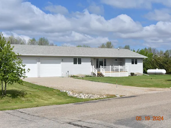 1 W Aero Dr, Garrison, ND 58540