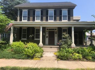 35 Front St #A, Lititz, PA 17543