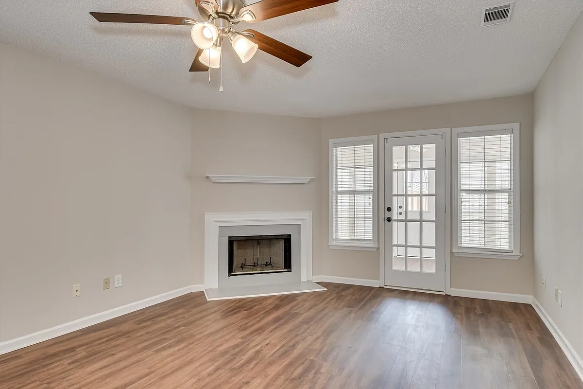 Building Photo - 41 Innisbrook Dr #1